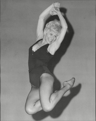 gretchen wyler feet 1