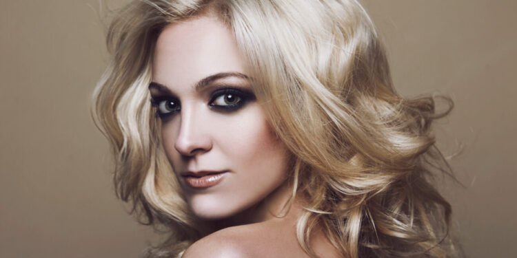 gretel scarlett feet 6