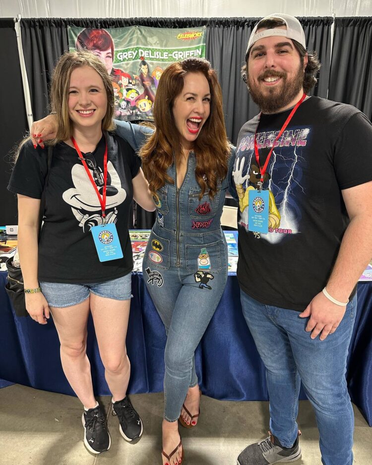 grey delisle griffin feet 2