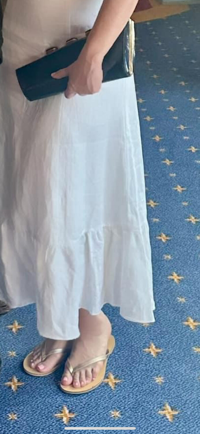 grey delisle griffin feet 5