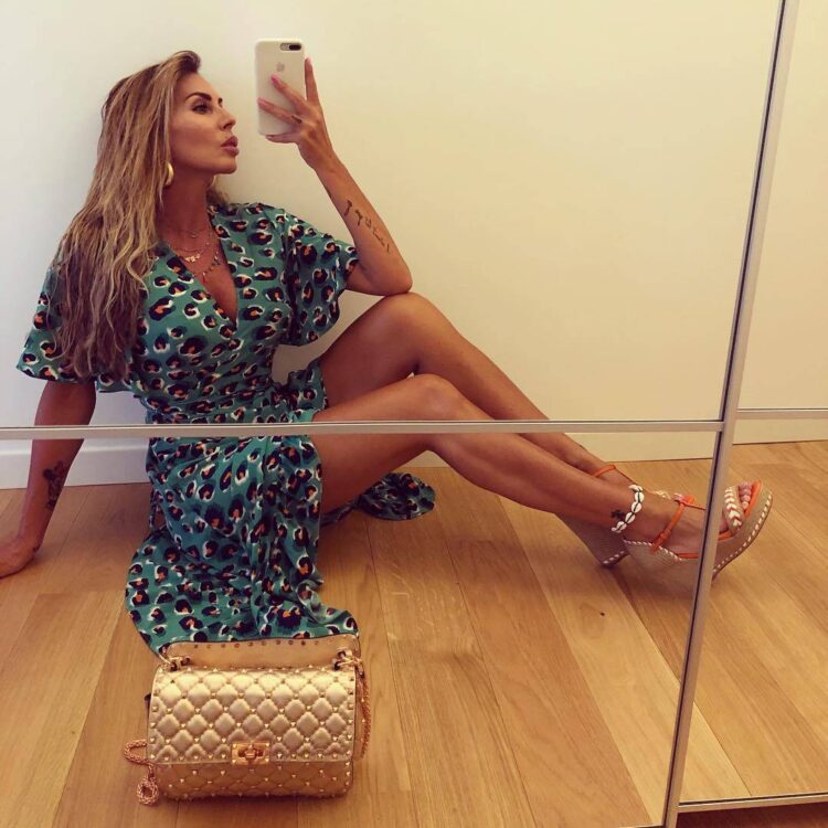 guendalina canessa feet 6