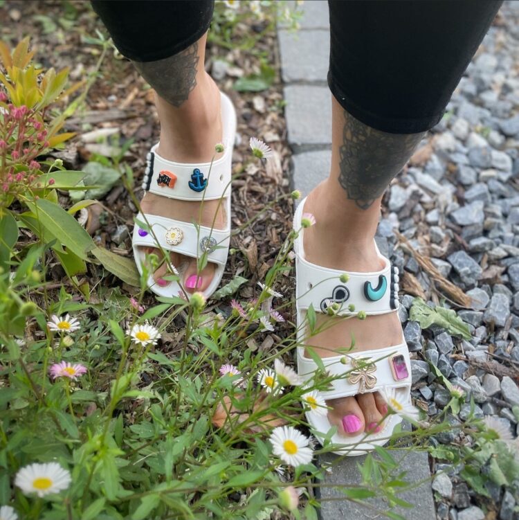 gurbani judge feet 5