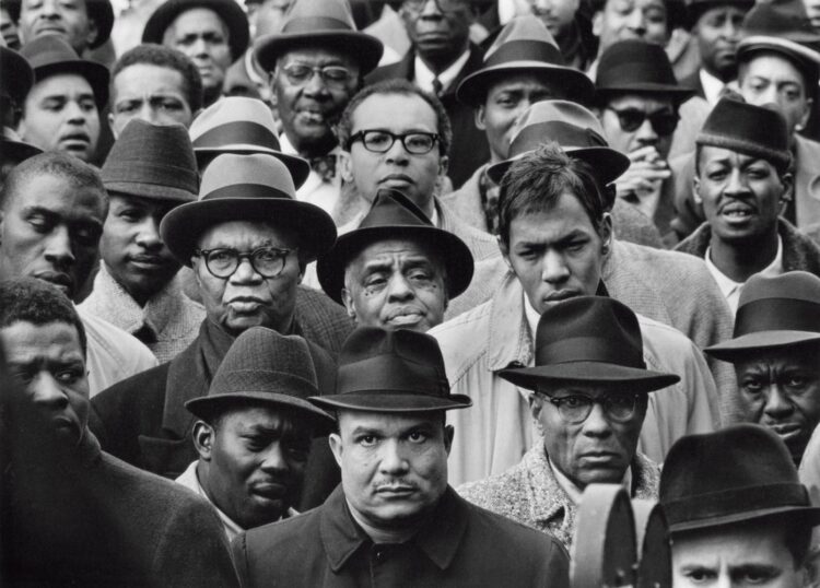 gwendolyn b. bennett feet 4