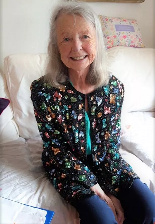 gwyneth guthrie feet 2