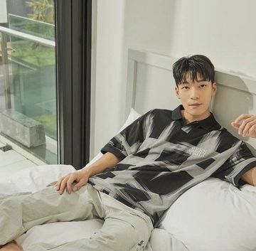 ha joon young feet 4