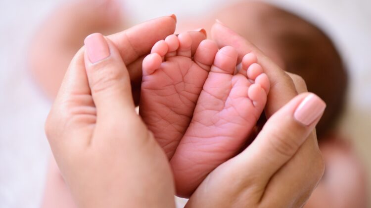 haben abraham feet 3