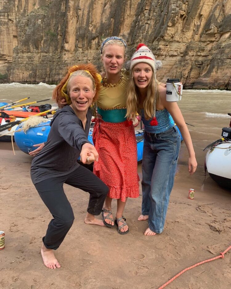 hadley robinson feet 5