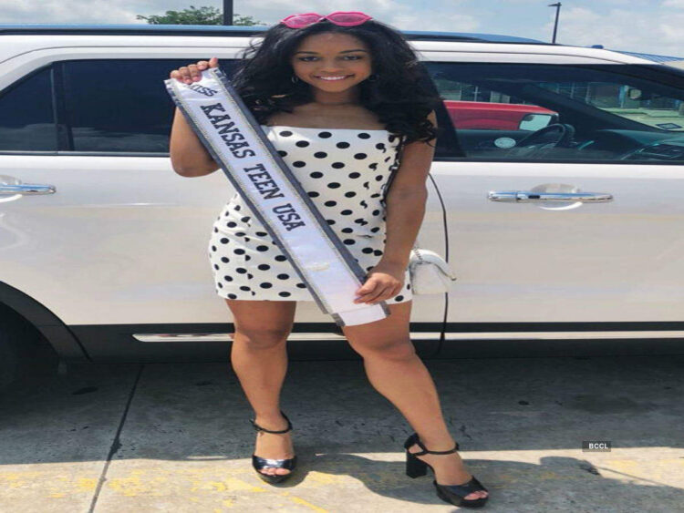 hailey colborn feet 2