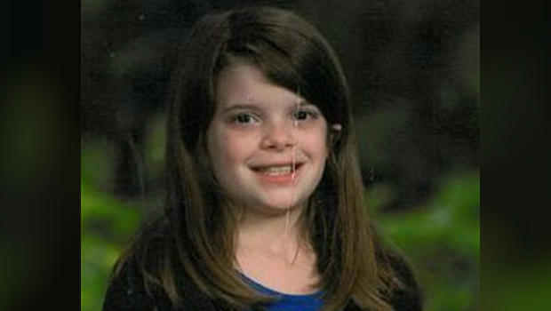 haileyeowensss feet 3