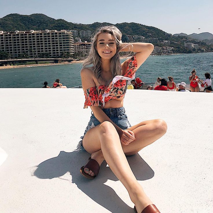 hailie barber feet 1