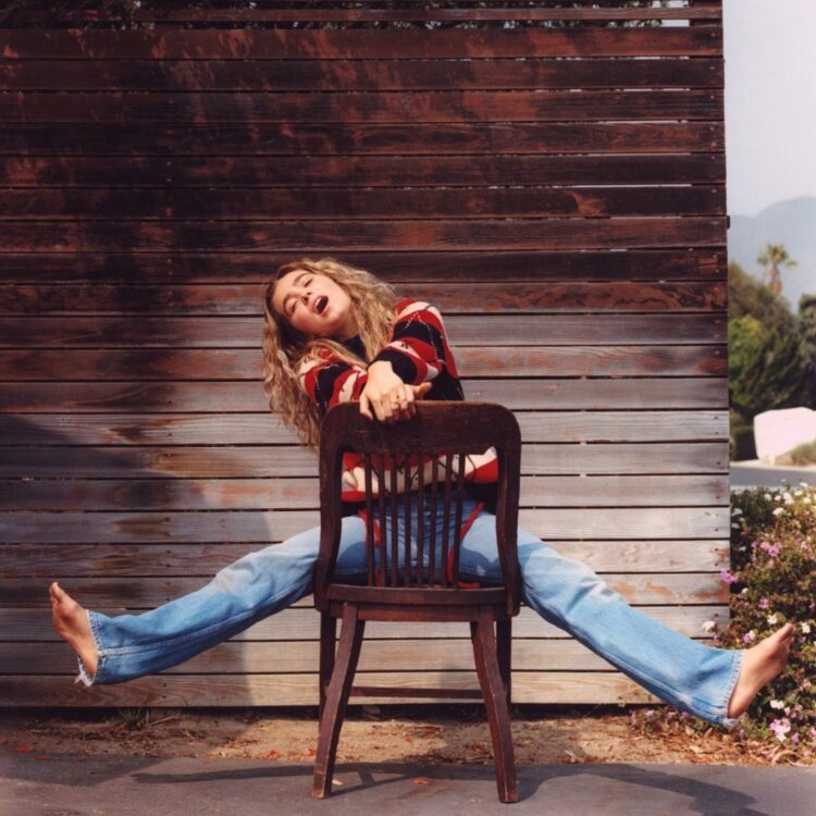 haley lu richardson feet 3