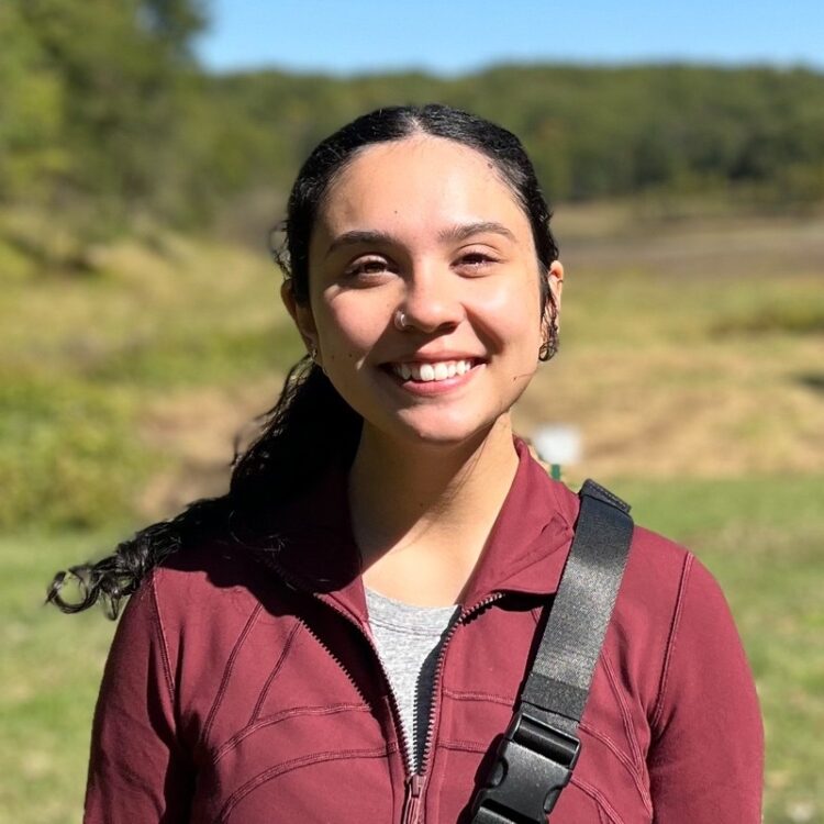 haley schmidt feet 6