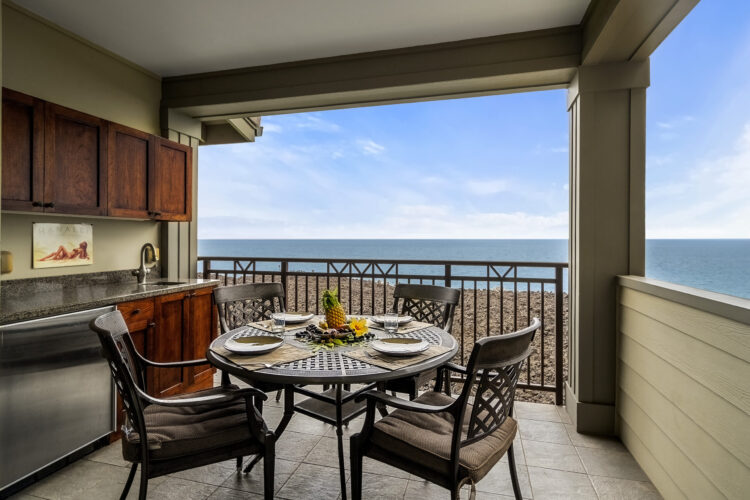 hali kai feet 4 scaled