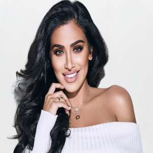 halida kattan feet 6