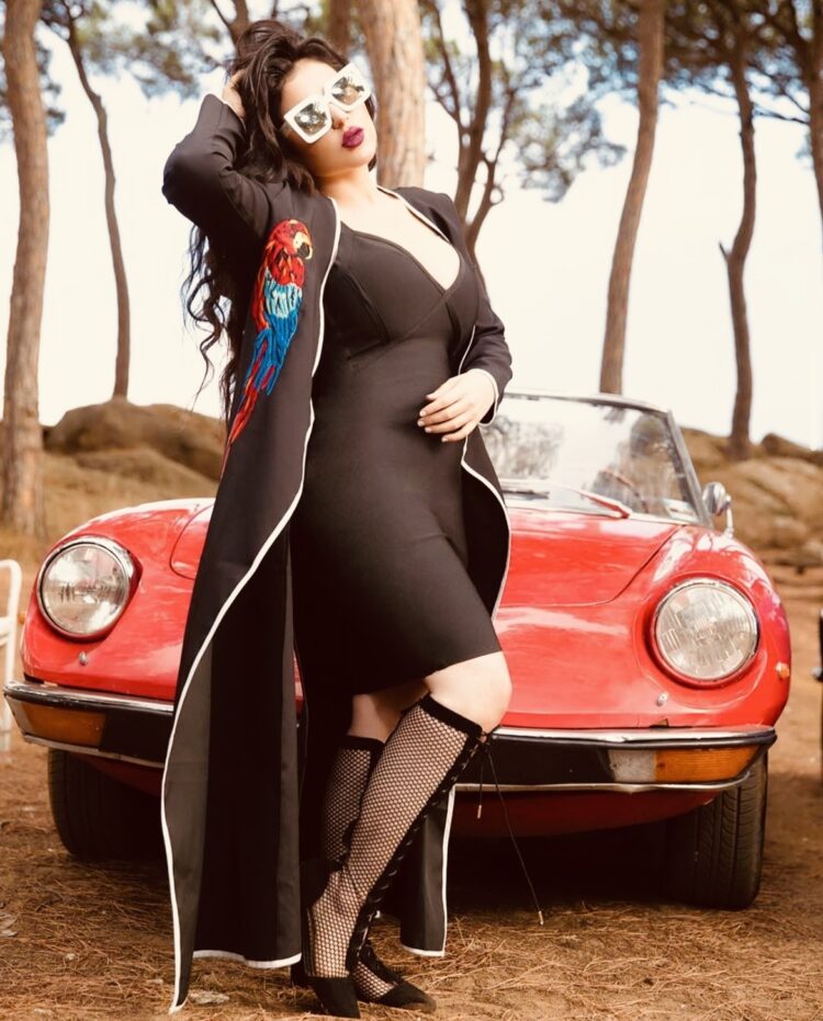 halima boland feet 5