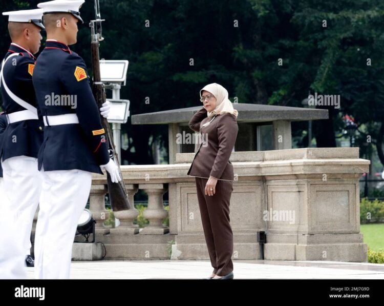 halimah yacob feet 3