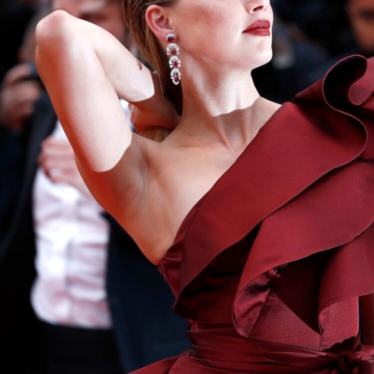 halina reijn feet 5 scaled