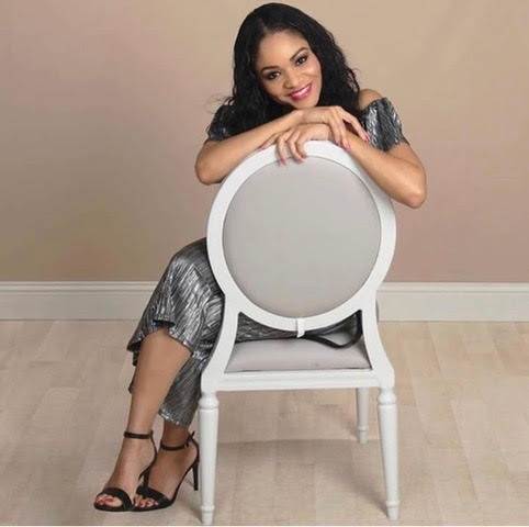 halle hibbard feet 6