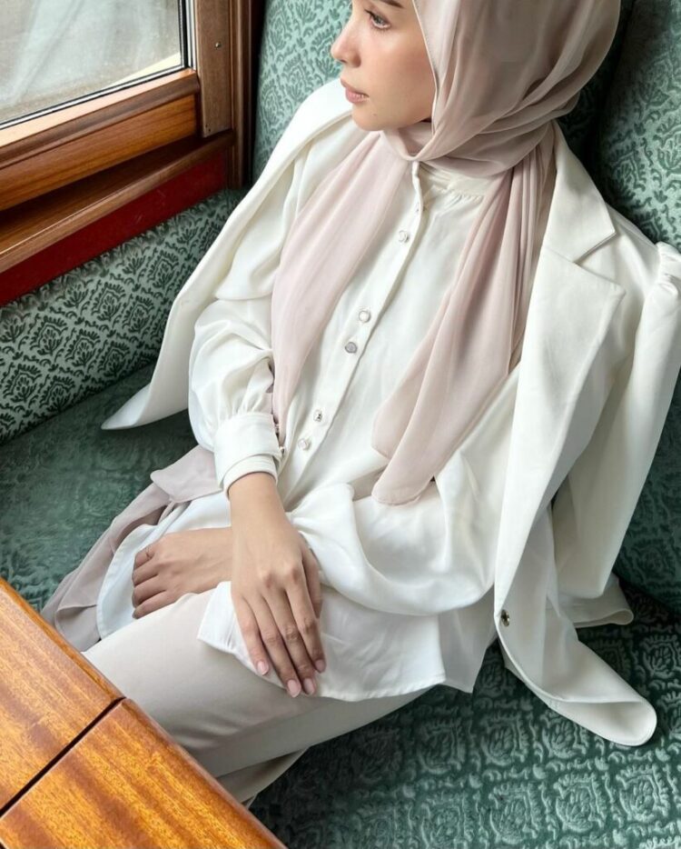 hamidah rachmayanti feet 5