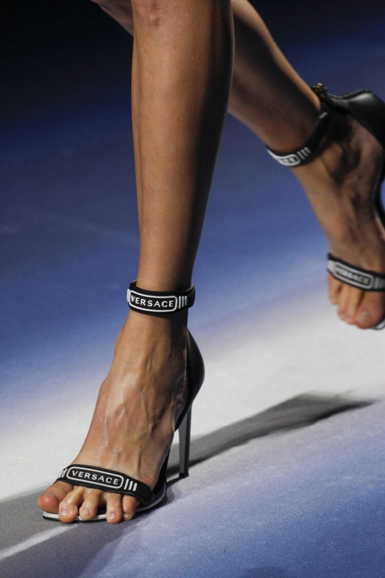 hana soukupova feet 3 scaled