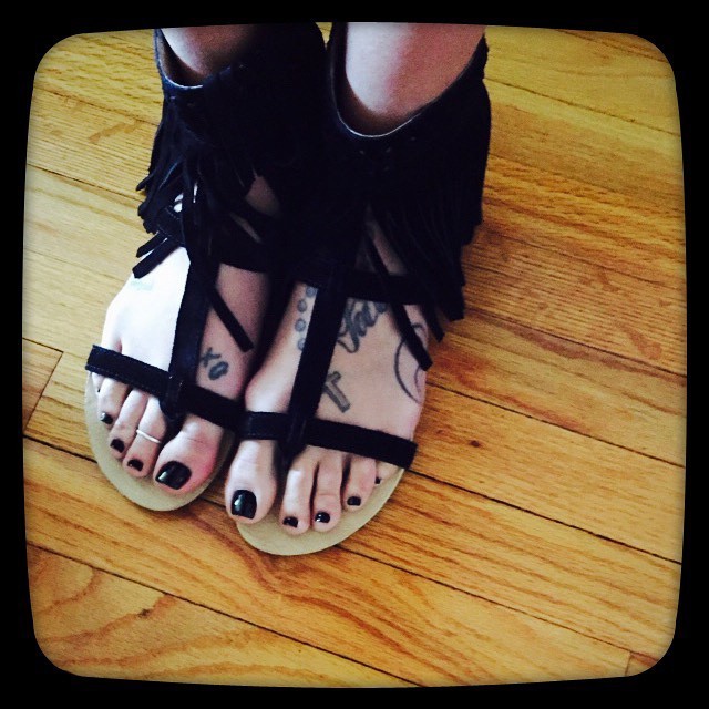 hanna beth merjos feet 4