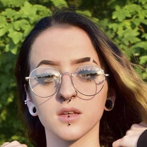 hanna hannexa feet 3