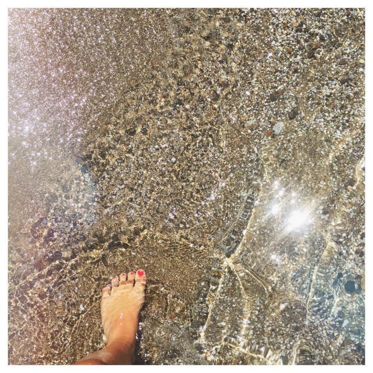 hanna martine feet 1