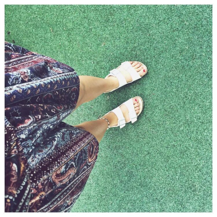 hanna martine feet 3