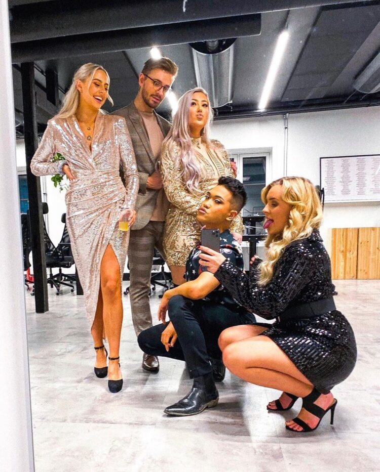 hanna martine feet 4