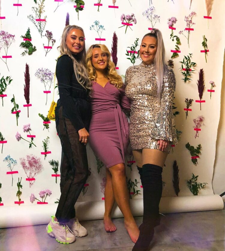 hanna martine feet 5