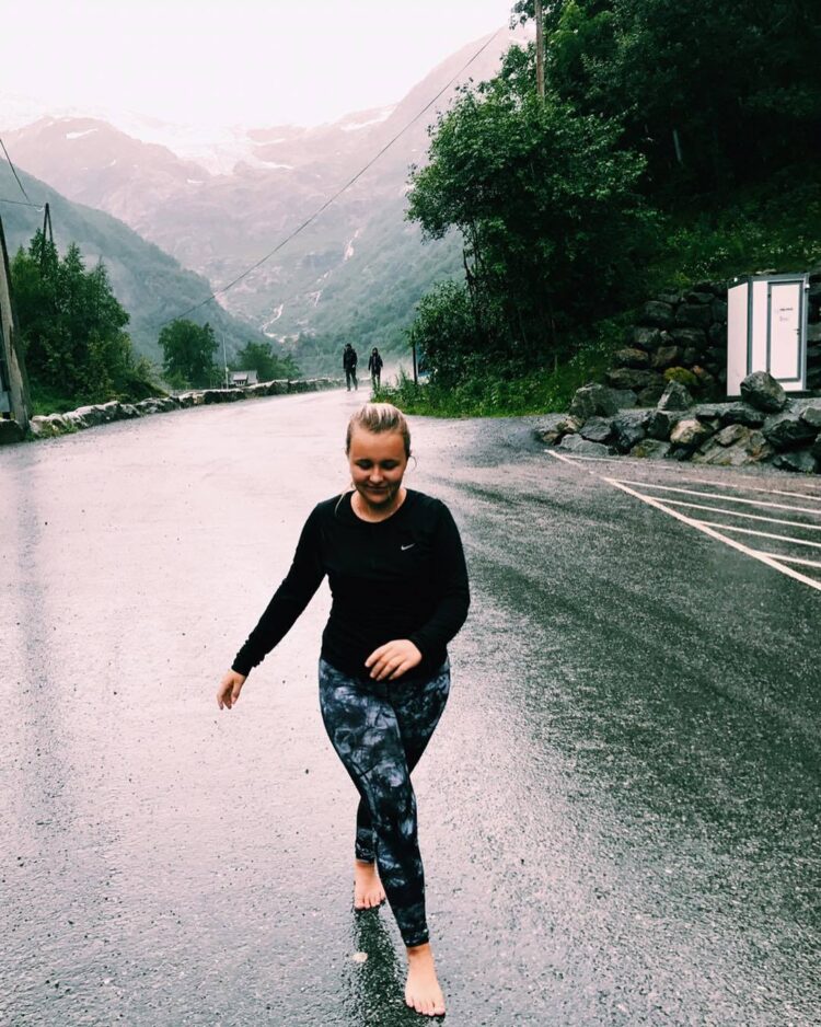 hanna martine feet 6