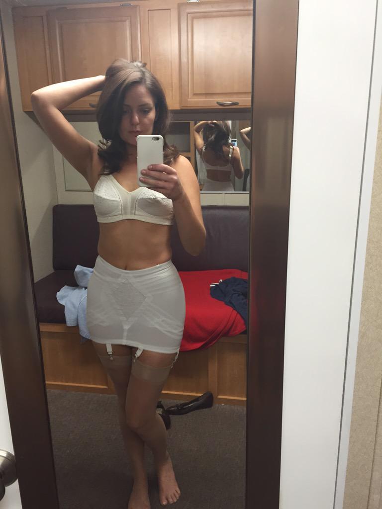 hanna r. hall feet 1