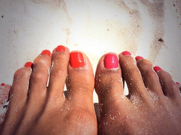 hannah bronfman feet 1