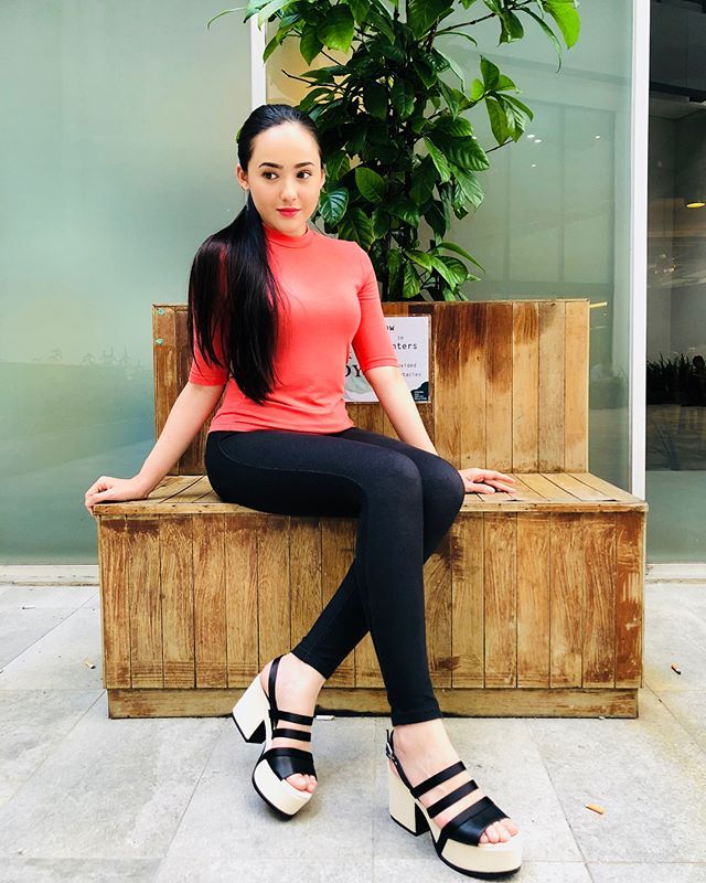 hannah delisha feet 1