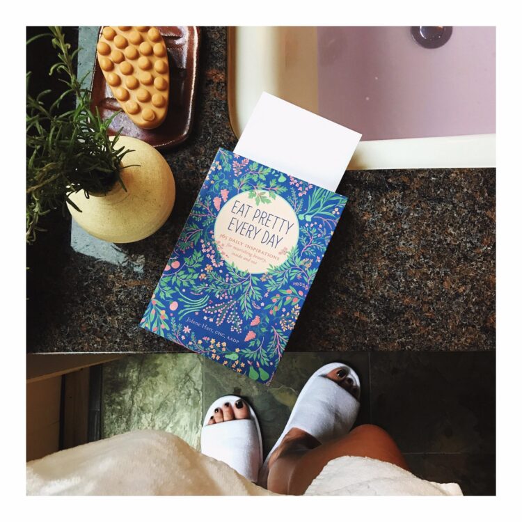 hannah elless feet 4