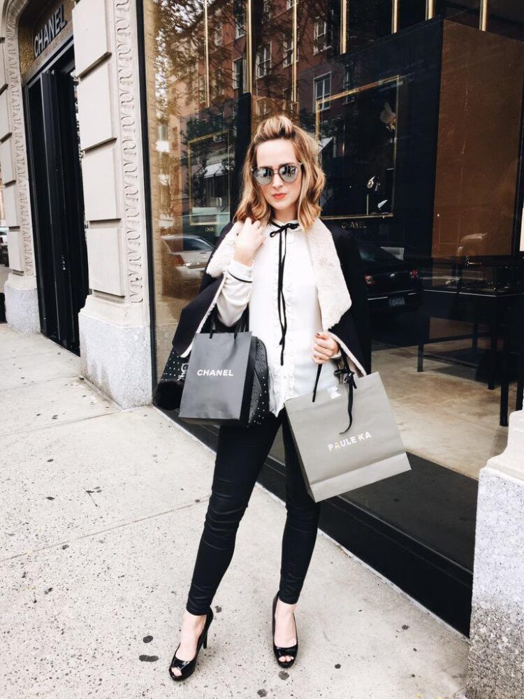 hannah elless feet 5