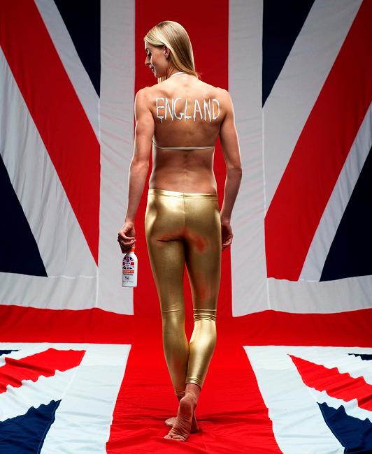 hannah england feet 2