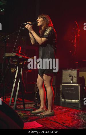 hannah georgas feet 5