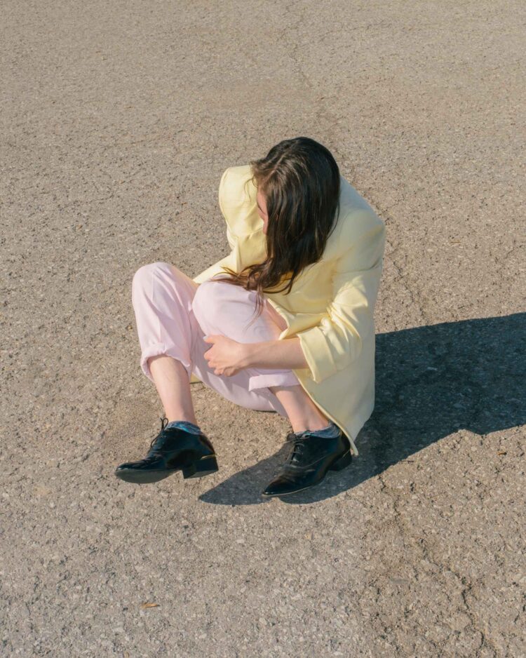 hannah georgas feet 6