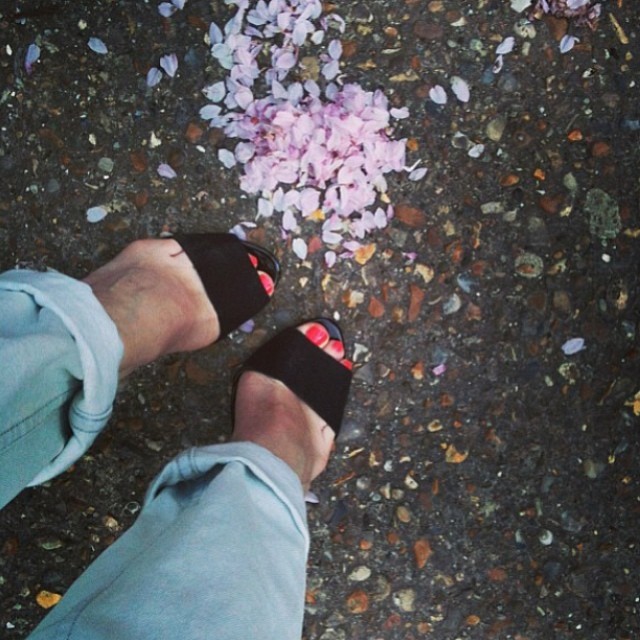 hannah gordon feet 1