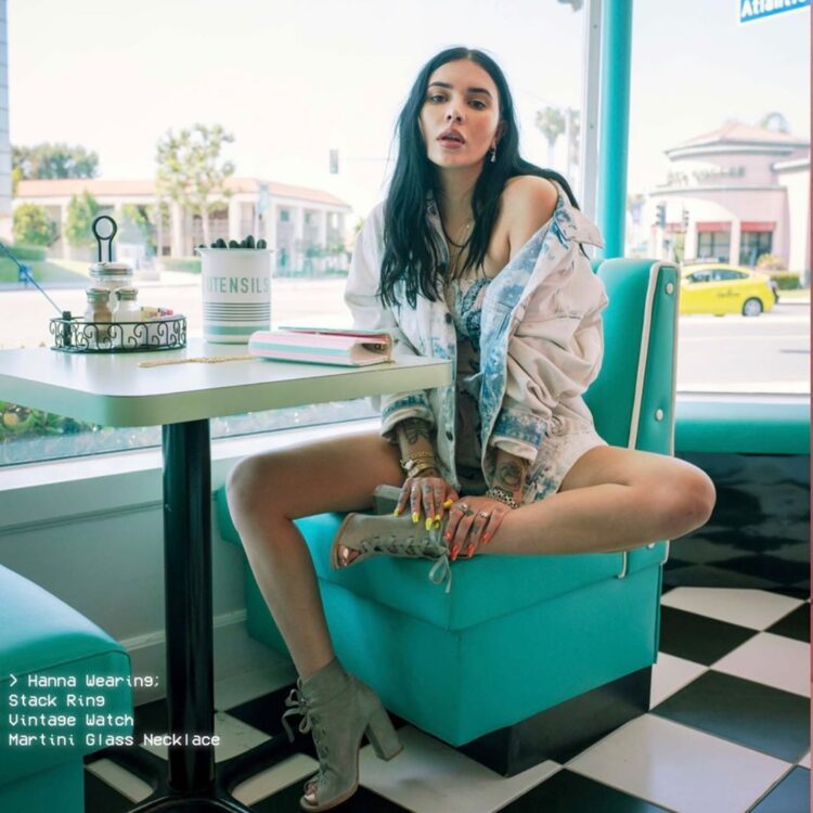 hannah h.beths feet 4