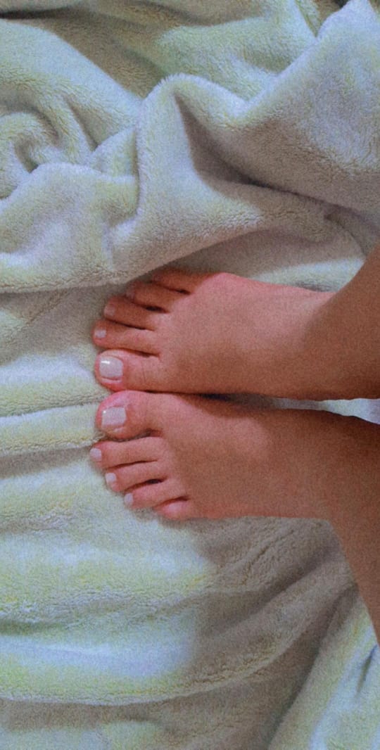 hannah hospital feet 1