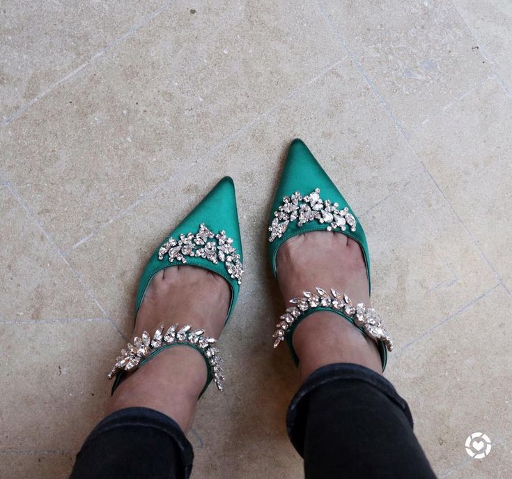 hannah strafford taylor feet 1