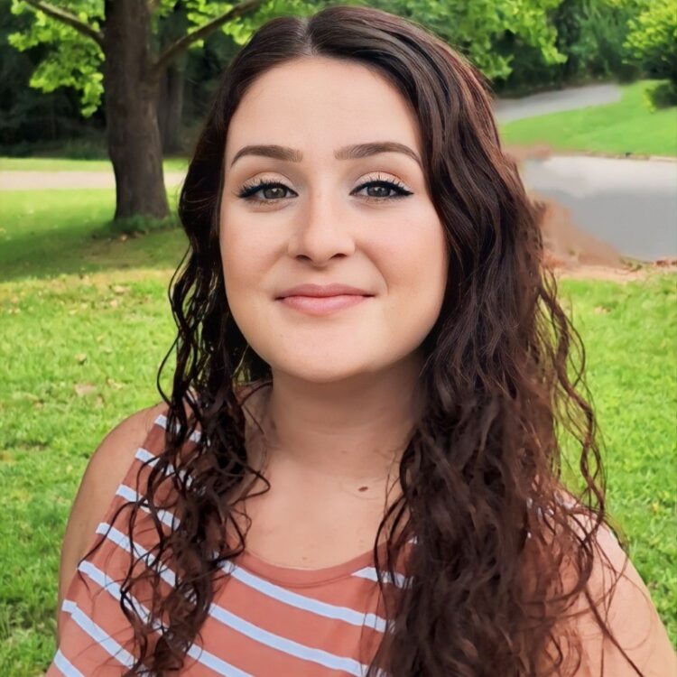 hannah throckmorton feet 2