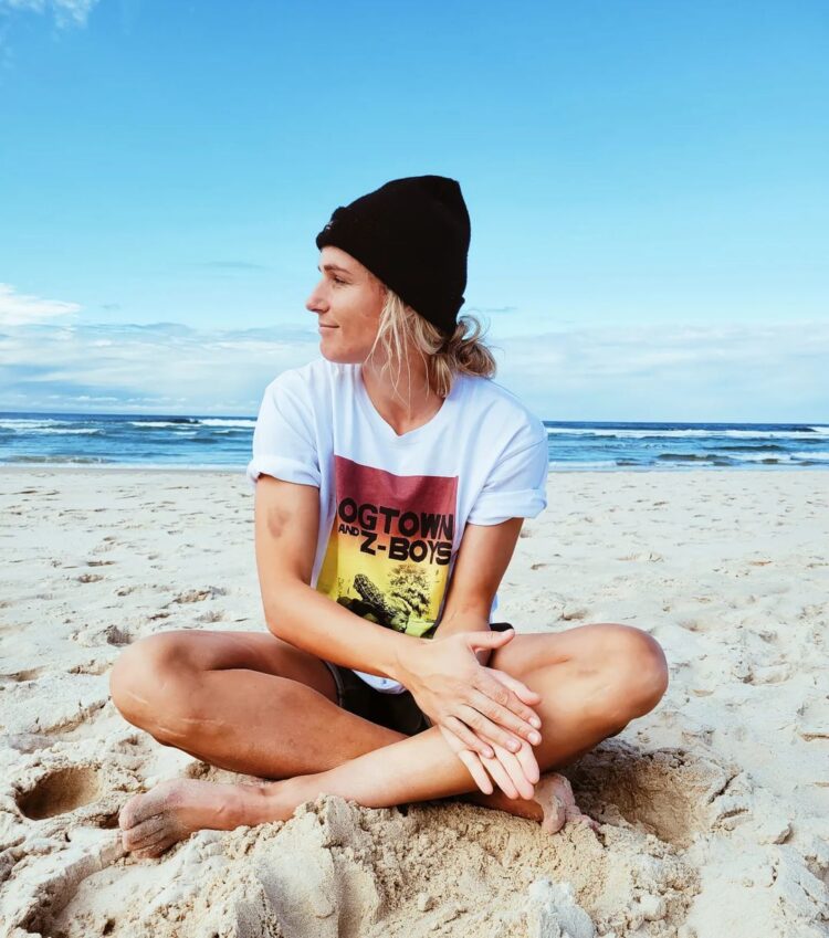 hannah wilkinson feet 4