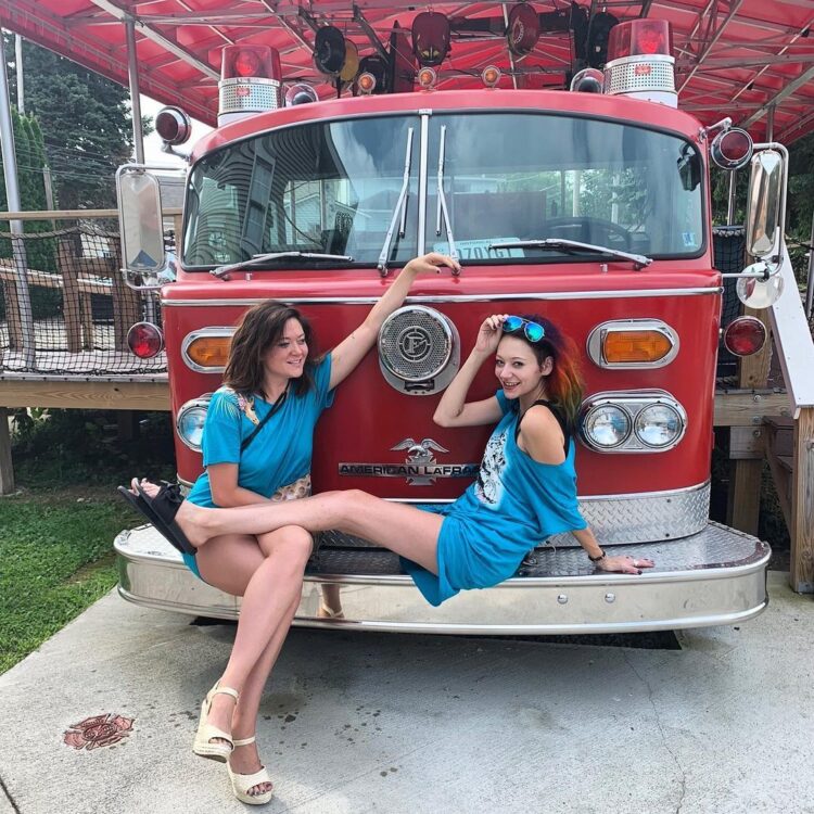 hannah williams feet 5