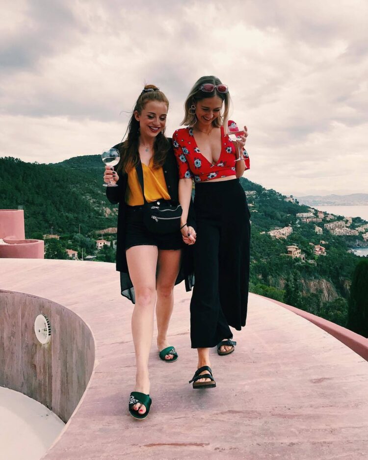 happy jankell feet 1