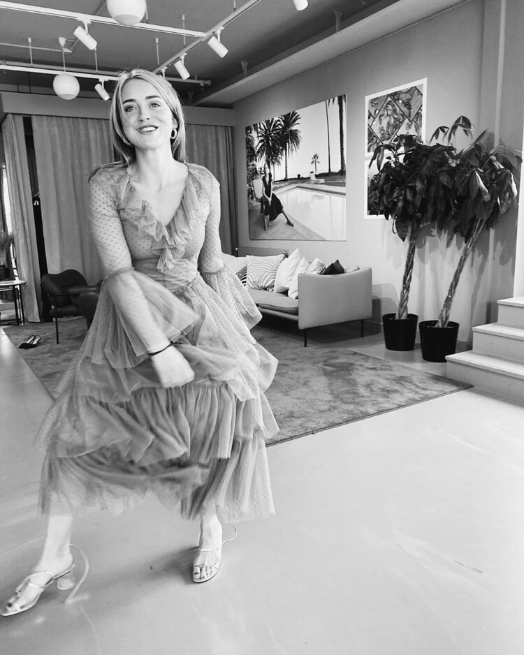 happy jankell feet 3