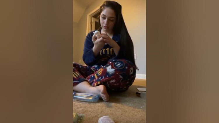 hariel ferrari feet 2