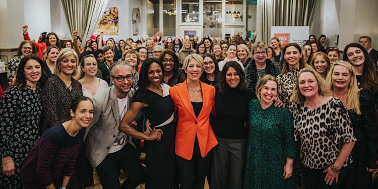 harriette hale feet 6